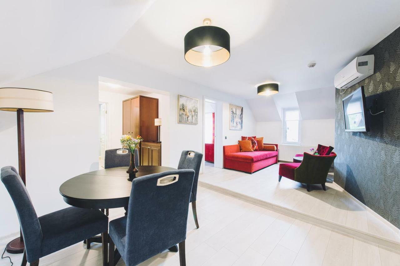Derby Apart Hotel Алба Юлия Екстериор снимка