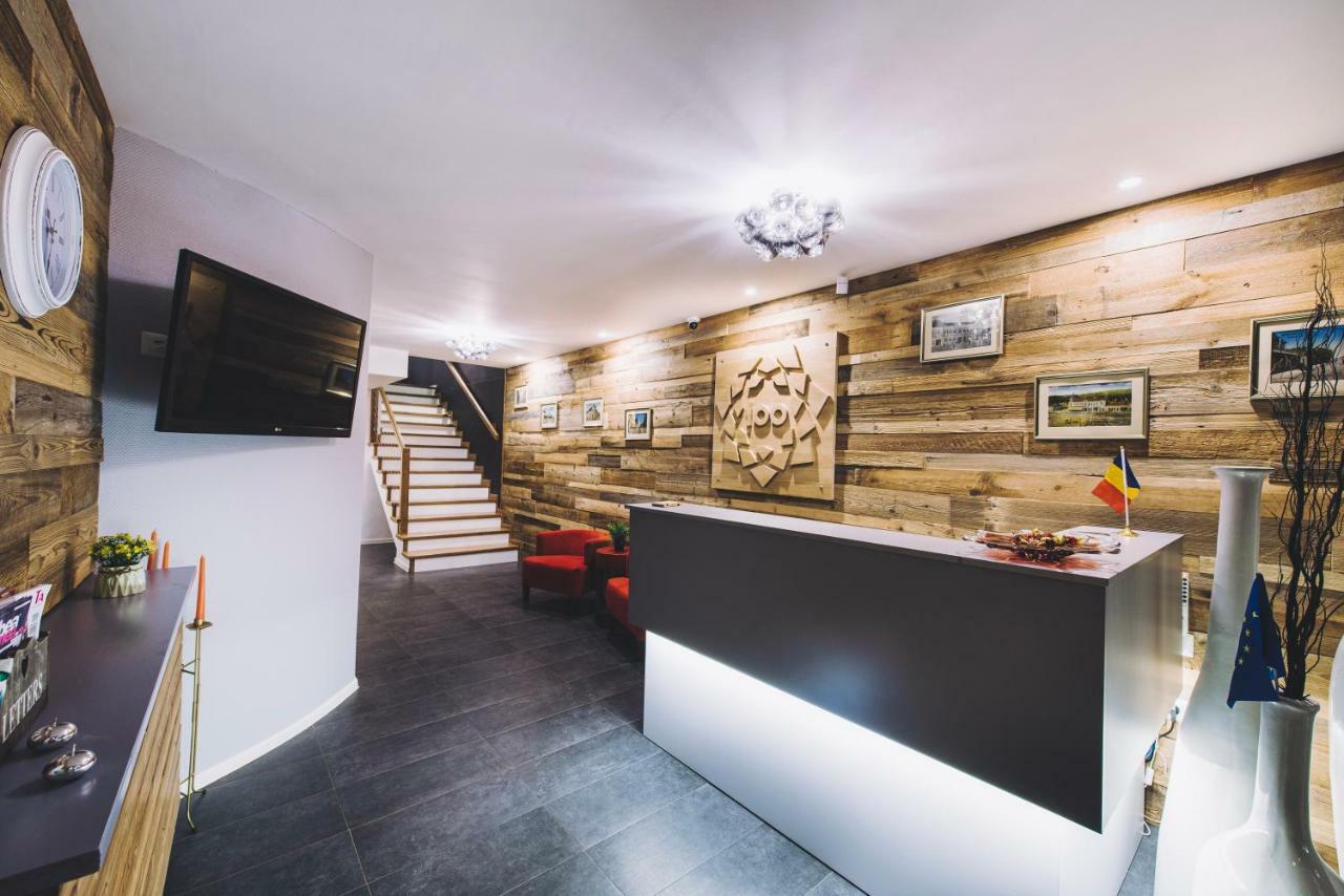 Derby Apart Hotel Алба Юлия Екстериор снимка