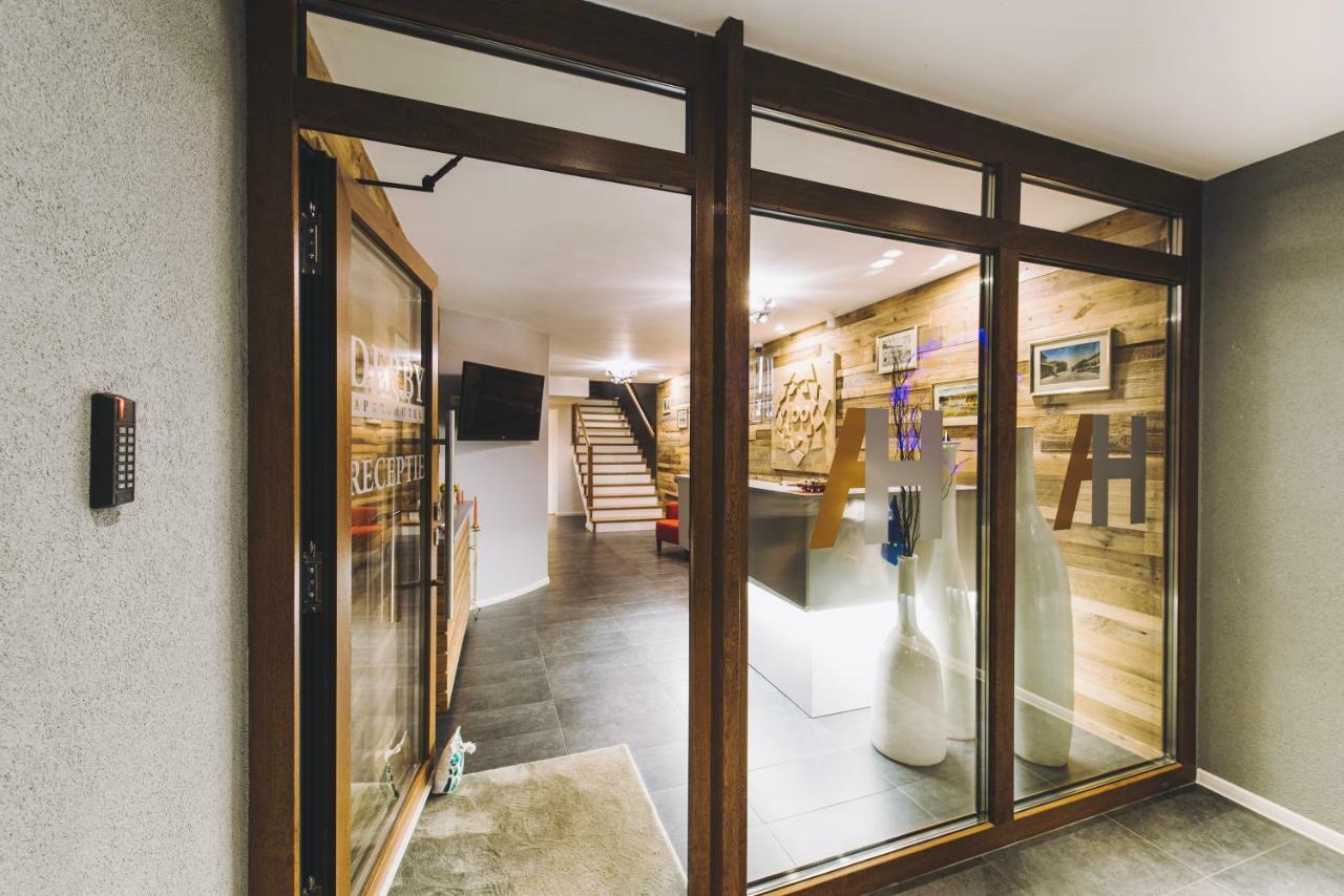 Derby Apart Hotel Алба Юлия Екстериор снимка