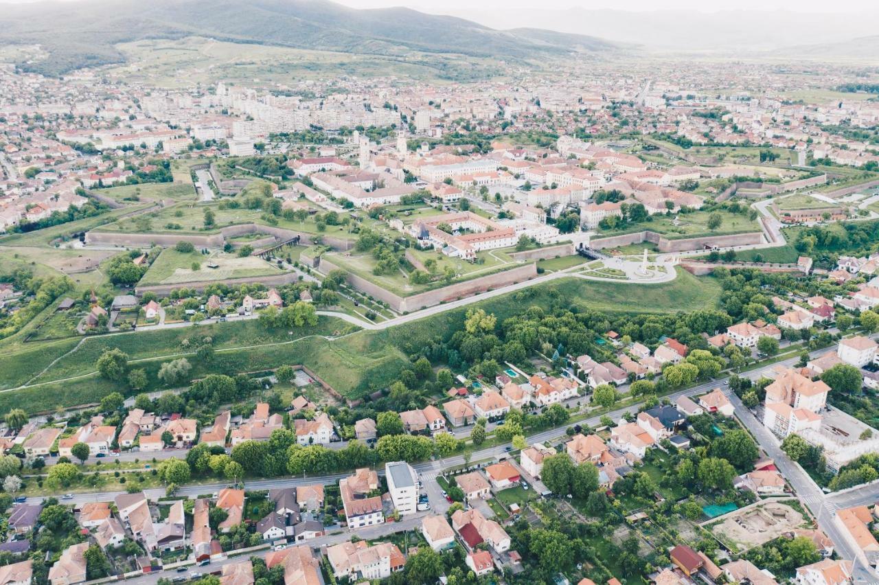 Derby Apart Hotel Алба Юлия Екстериор снимка