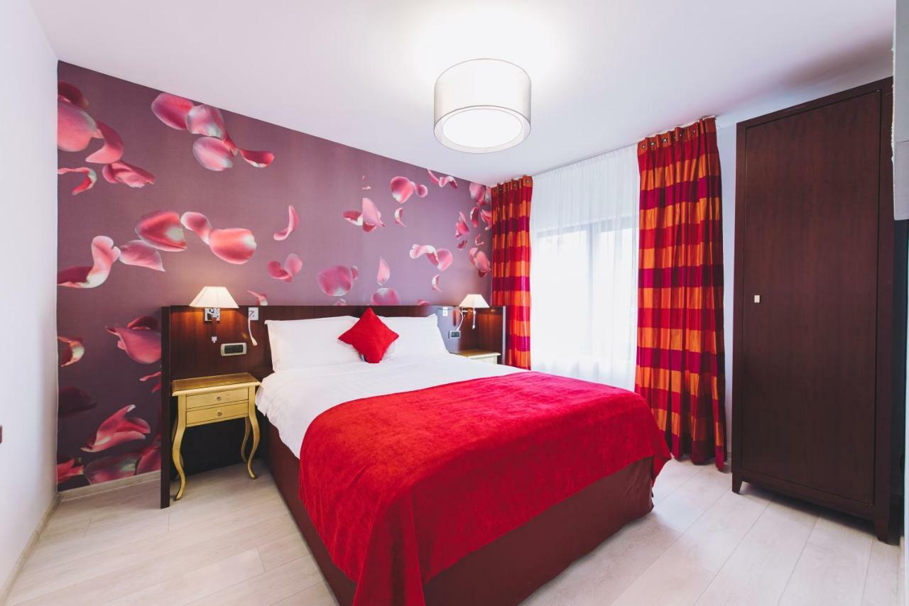 Derby Apart Hotel Алба Юлия Екстериор снимка
